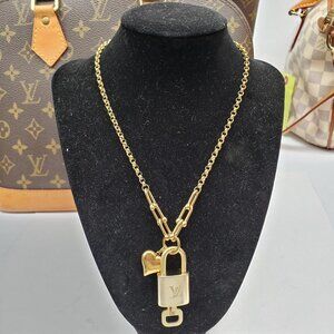 Authentic Louis Vuitton Lock & Key w/ Unbranded Gold Plated Gold Chain Necklace